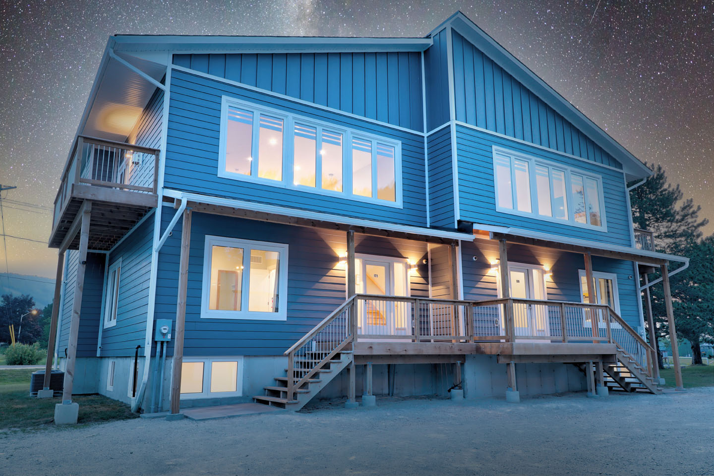 Blue Mountain Chalet - Exterior